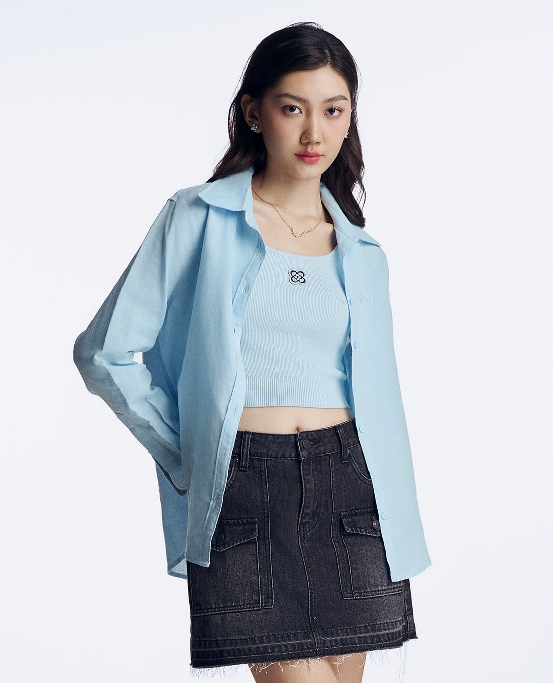 GIGI - Áo sơ mi nữ cổ bẻ tay dài phối logo thêu tinh tế