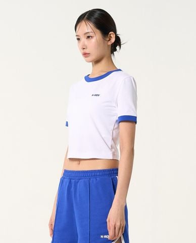  NERDY - Áo croptop nữ cổ tròn tay ngắn Blenk Logo Ringer 
