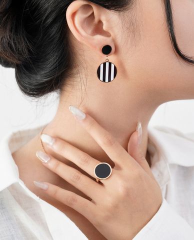  CECI - Khuyên tai nữ mặt hình tròn lớn cá tính 