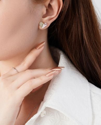  CECI - Khuyên tai nữ hình trái tim đính đá nổi bật 