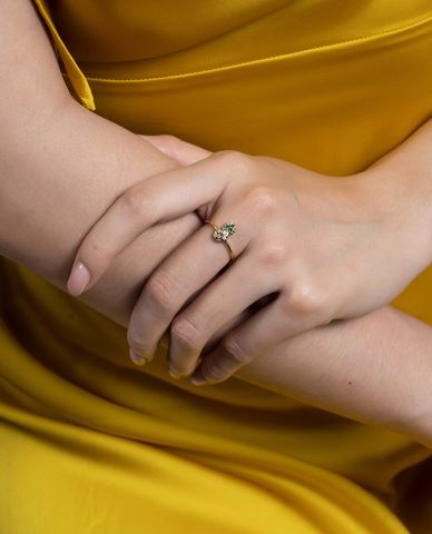  CECI - Nhẫn nữ hình trái dứa độc đáo 