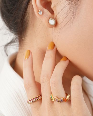  CECI - Nhẫn nữ phối thiết kế zig zag đính đá độc đáo 