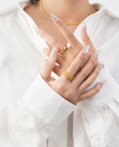  CECI - Nhẫn nữ bản rộng cá tính 