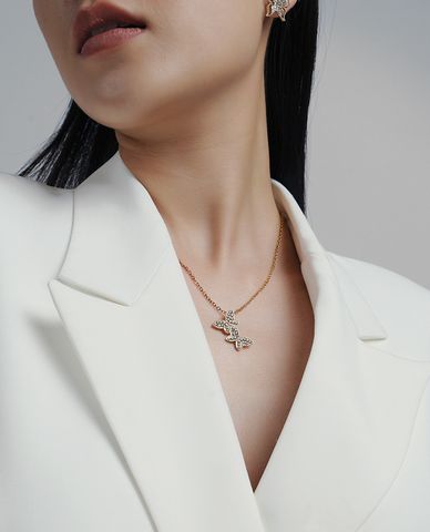  CECI - Dây chuyền nữ mặt cánh bướm đính đá nữ tính 