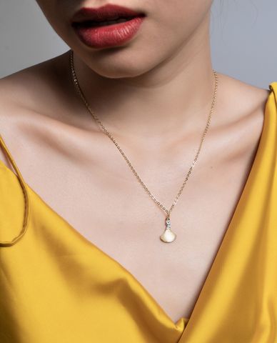  CECI - Dây chuyền nữ mặt lá rẻ quạt thời trang 