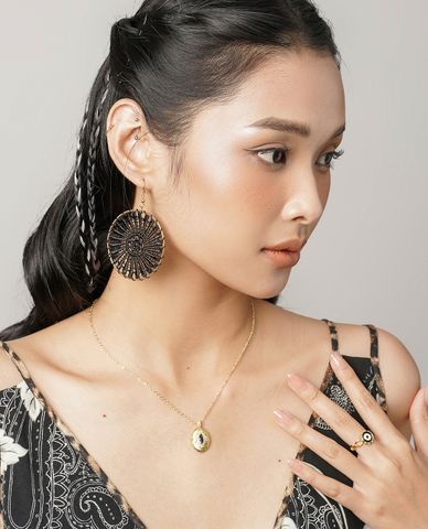  CECI - Vòng cổ nữ sợi mảnh phối mặt hình oval đính đá thanh lịch 