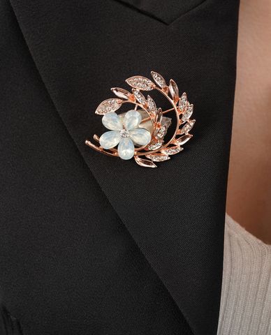  CECI - Ghim cài áo nữ hình hoa lá đính đá lấp lánh 