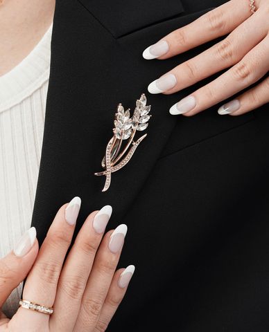  CECI - Ghim cài áo nữ hình chiếc lá đính đá sang trọng 