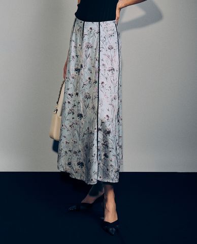  GIGI - Chân váy xếp li midi hoạ tiết hoa thanh lịch 