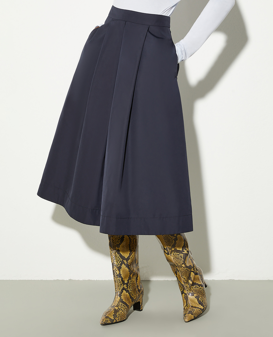 MAX&Co. - Chân váy xếp li midi dáng xòe Oca