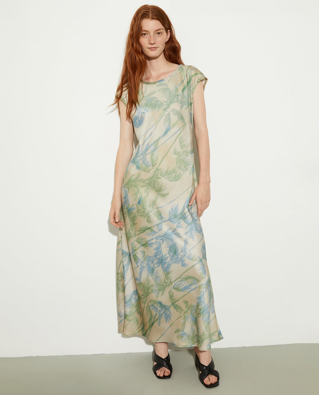 MAX&Co. - Đầm maxi satin cổ tròn tay ngắn Apuania