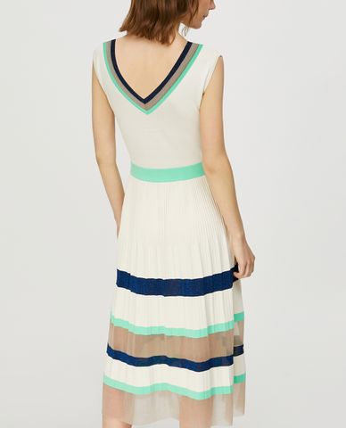  MAX&Co. - Đầm midi sát nách Pleated V Neck Knit 