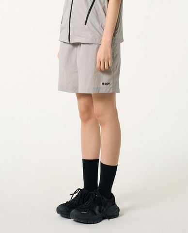  NERDY - Quần short nữ ống rộng lưng thun Zipper Point 