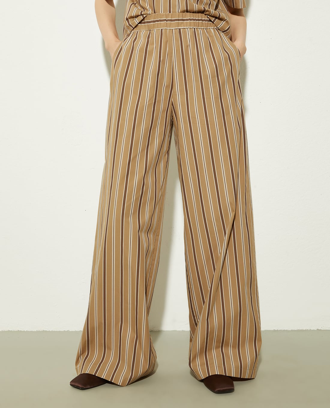 MAX&Co. - Quần nữ ống rộng lưng thun Gitane