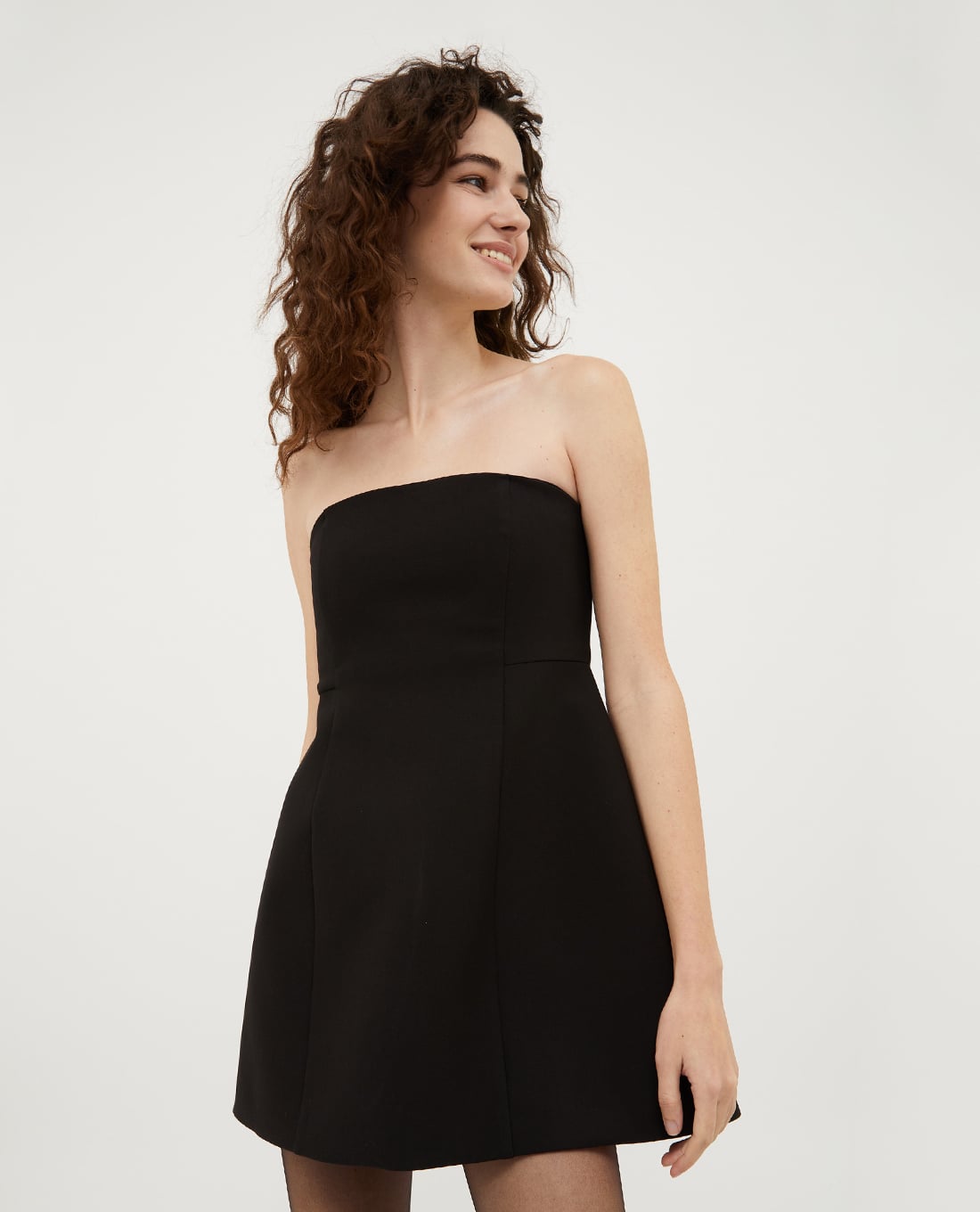 MAX&Co. - Đầm mini dáng xoè bo thun Cocktail