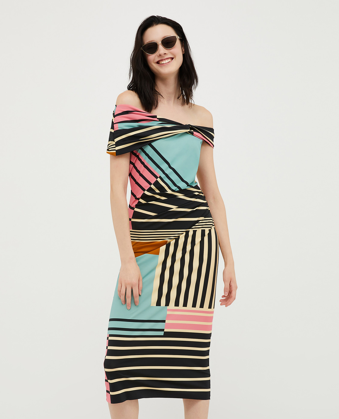 MAX&Co. - Đầm body midi lệch vai chiết eo Iberia