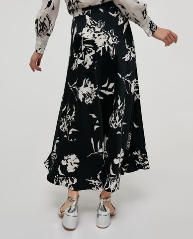  MAX&Co. - Váy midi xếp li họa tiết hoa nổi bật 