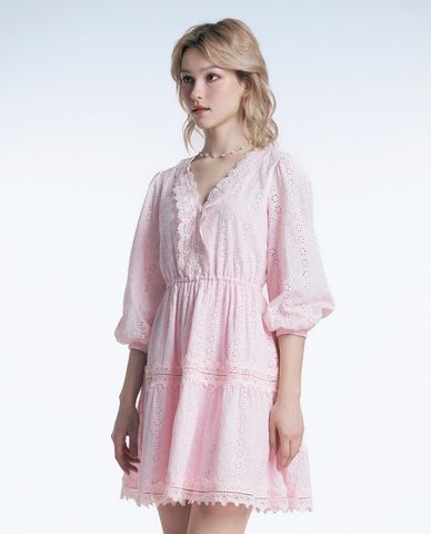  GIGI - Đầm xếp tầng mini cổ V tay phồng phối bèo 