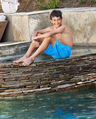  NIKE SWIM - Quần bơi bé trai lưng thun 7" Volley 