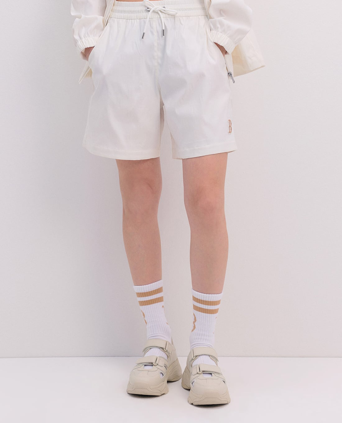 MLB - Quần short unisex ống rộng lưng thun Classic Monogram Jacquard