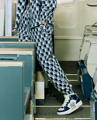  MLB - Quần jogger unisex lưng thun Cube Monogram Allover 