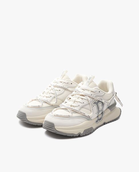 Du lịch & di chuyển cả ngày