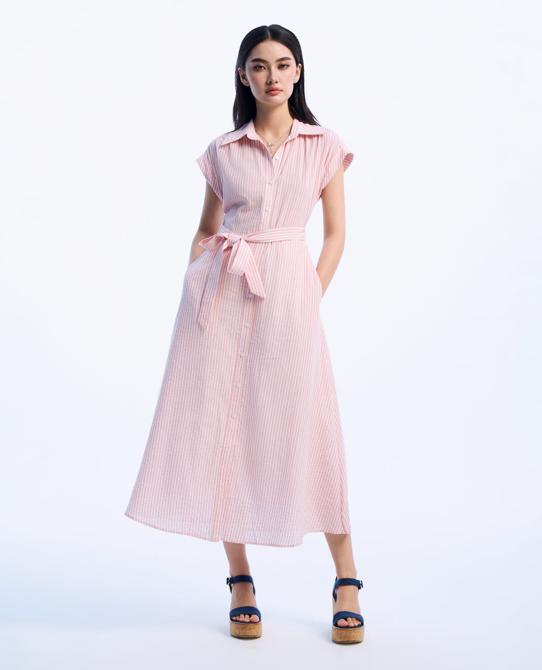 GIGI - Đầm sơ mi midi cổ bẻ tay ngắn kẻ sọc trẻ trung