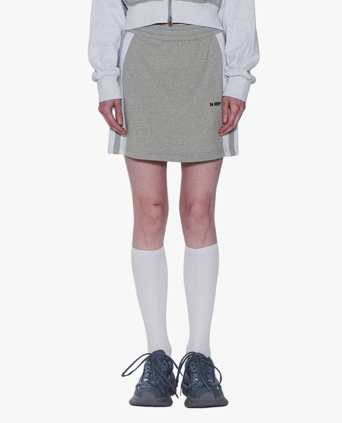 NERDY - Chân váy mini lưng thun Bold NY