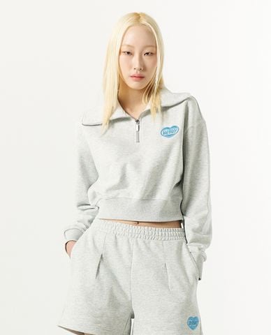 NERDY - Áo sweatshirt nữ cổ bẻ tay dài phom croptop Souffle 