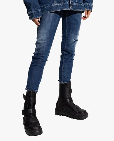  DSQUARED2 - Quần jeans nữ phom ôm rách vải hiện đại 
