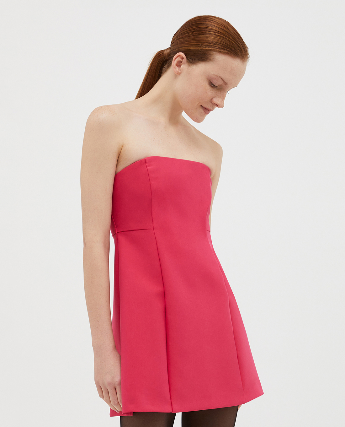 MAX&Co. - Đầm mini bo thun trẻ trung Cocktail