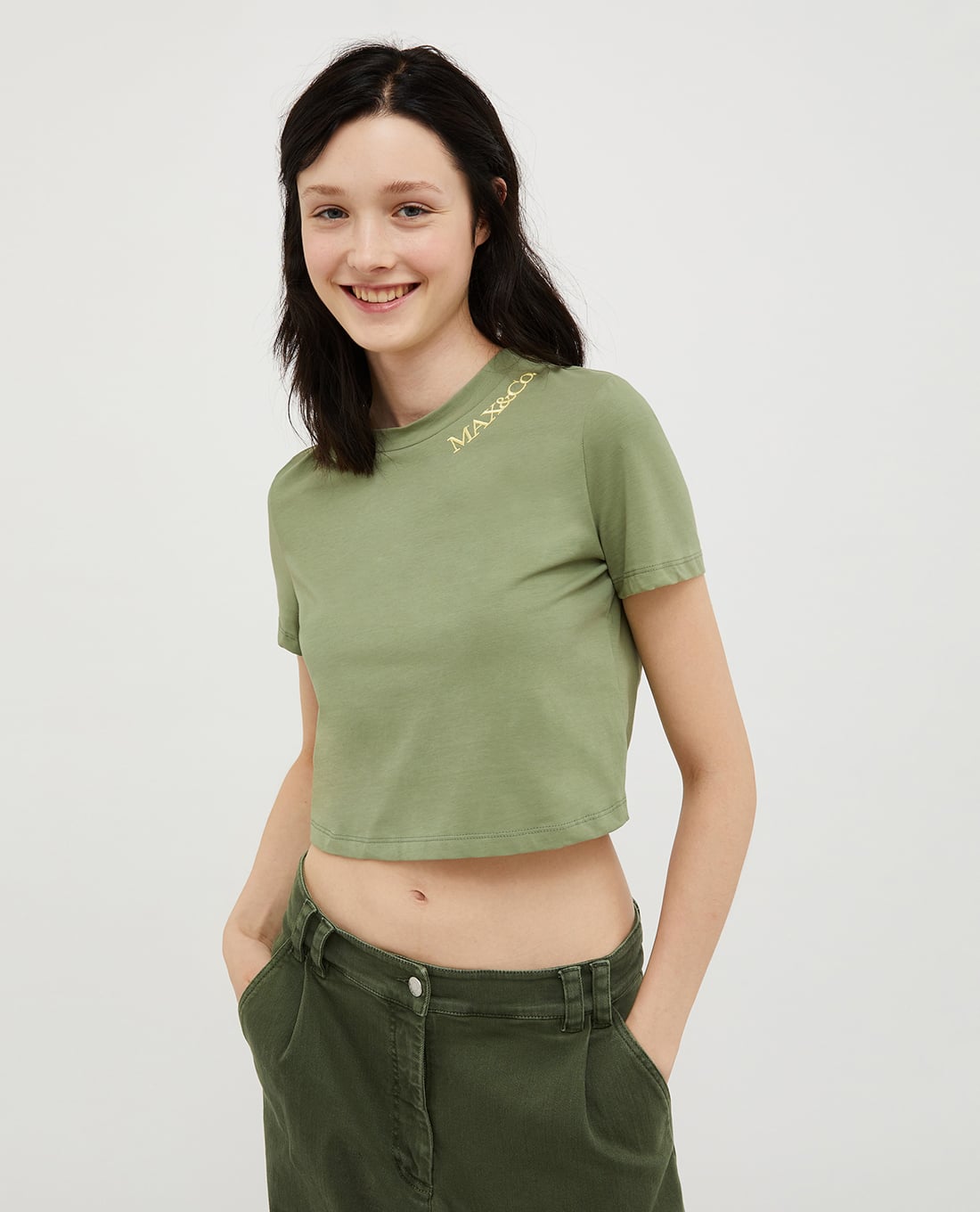 MAX&Co. - Áo croptop nữ cổ tròn tay ngắn Notable