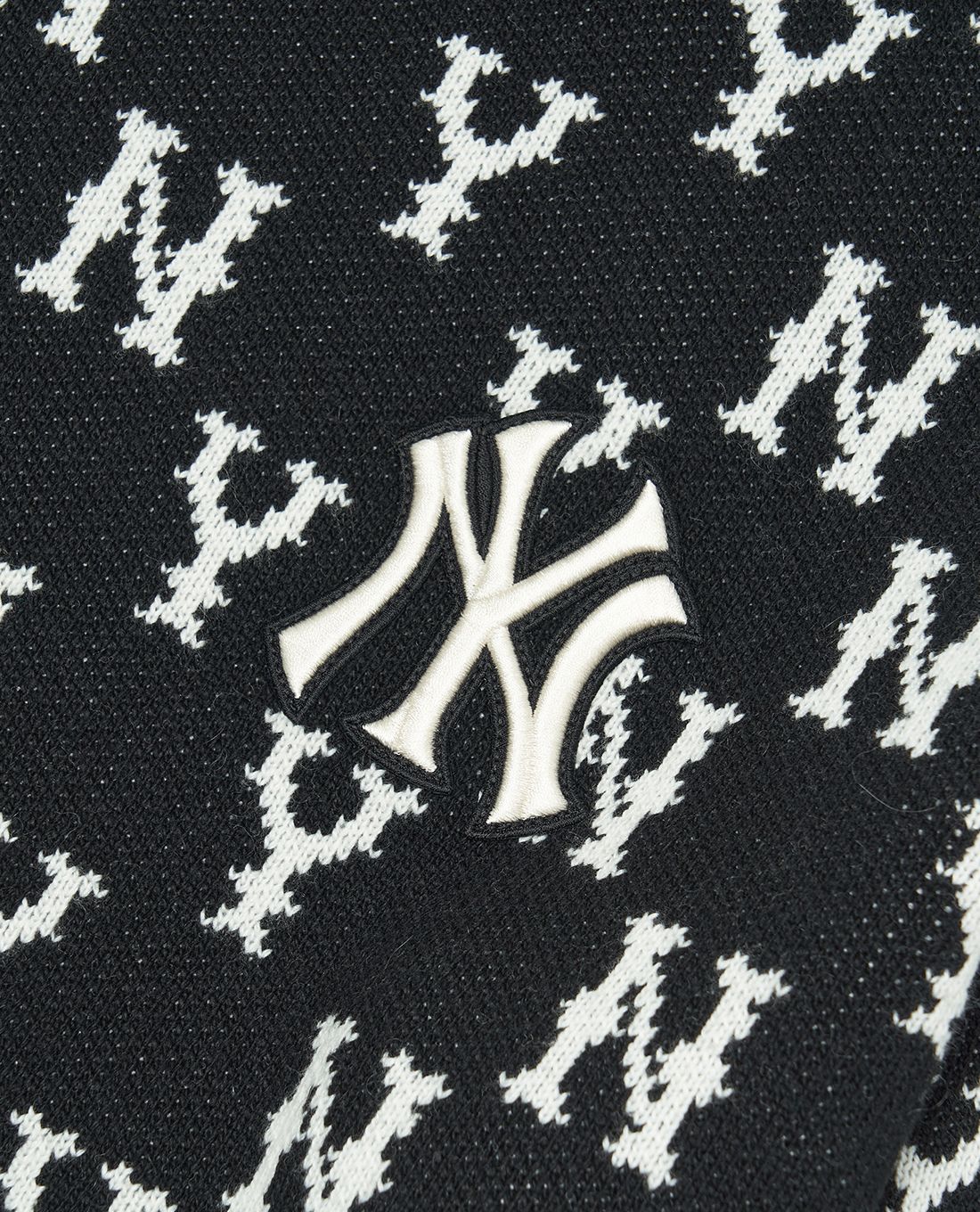 MLB Áo sweater phom suông tay dài Classic Monogram Overfit #74 MLB Áo sweater phom suông tay dài Classic Monogram Overfit