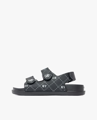  MLB - Giày sandals unisex đế thấp quai ngang Chunky Diamond Monogram 