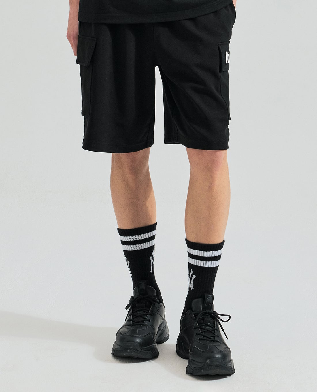 MLB - Quần short unisex ống rộng lưng thun Basic Small Logo