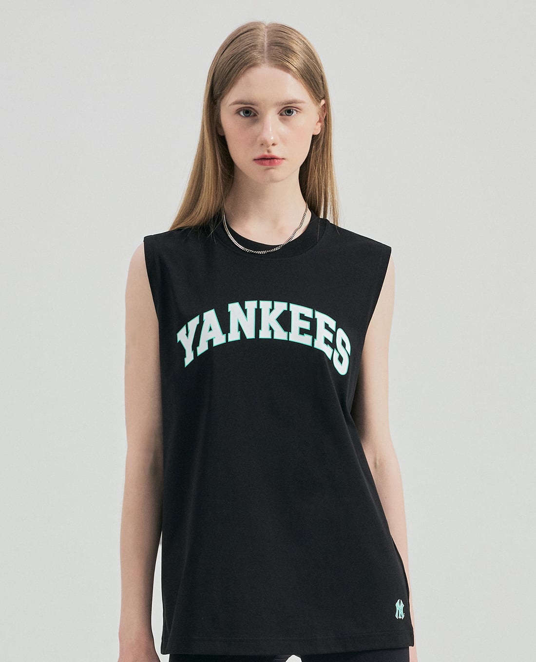 MLB - Áo ba lỗ unisex cổ tròn Varsity Cool Tech