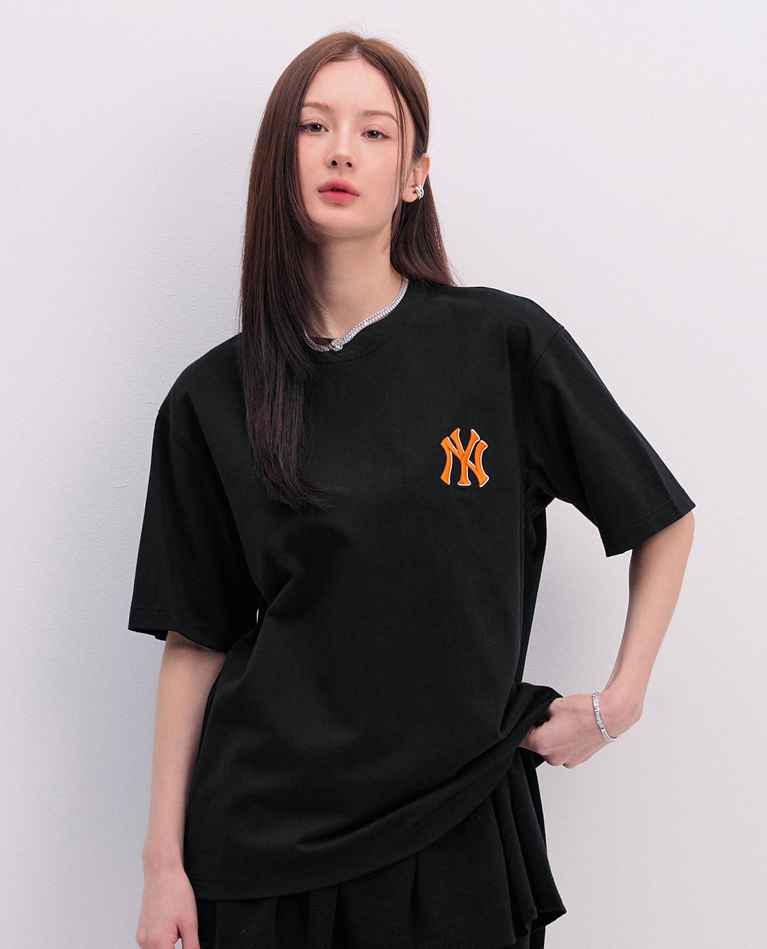MLB - Áo thun unisex cổ tròn tay ngắn Mono Overfit