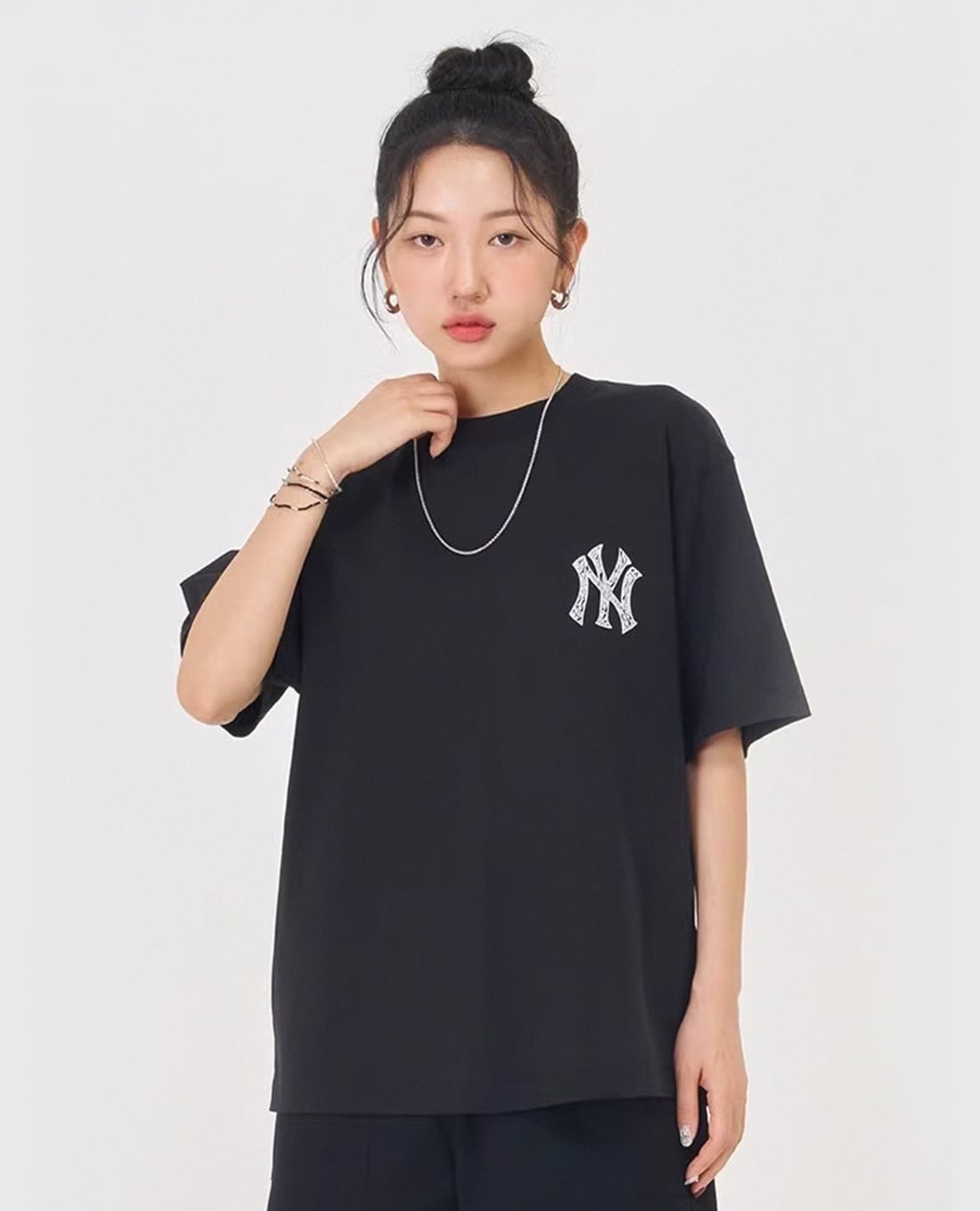 MLB - Áo thun unisex cổ tròn tay ngắn Illusion Big Lux Overfit
