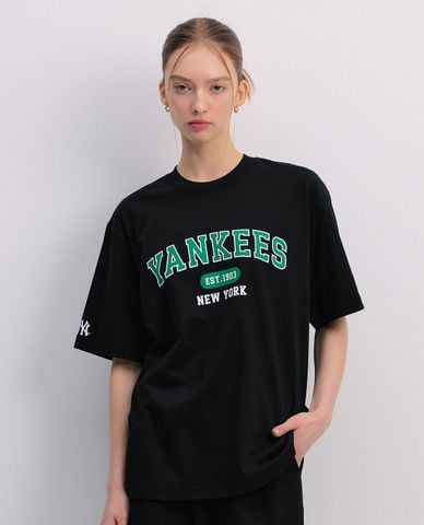  MLB - Áo thun unisex cổ tròn tay ngắn Varsity Overfit 