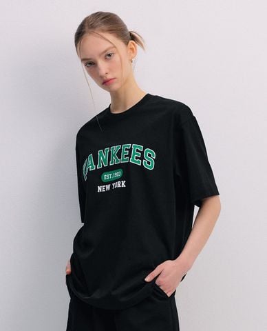  MLB - Áo thun unisex cổ tròn tay ngắn Varsity Overfit 