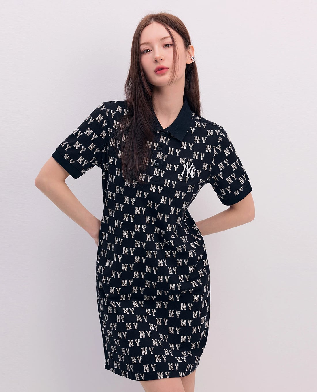 MLB - Đầm polo nữ cổ bẻ tay ngắn mini Mono Monogram Piqué