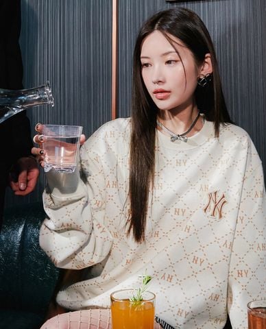  MLB - Áo sweatshirt unisex cổ tròn tay dài Diamond Monogram Jacquard 