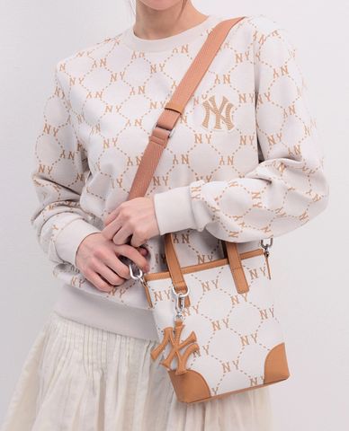  MLB - Túi đeo chéo nữ phom chữ nhật Diamond Monogram Jacquard Mini 