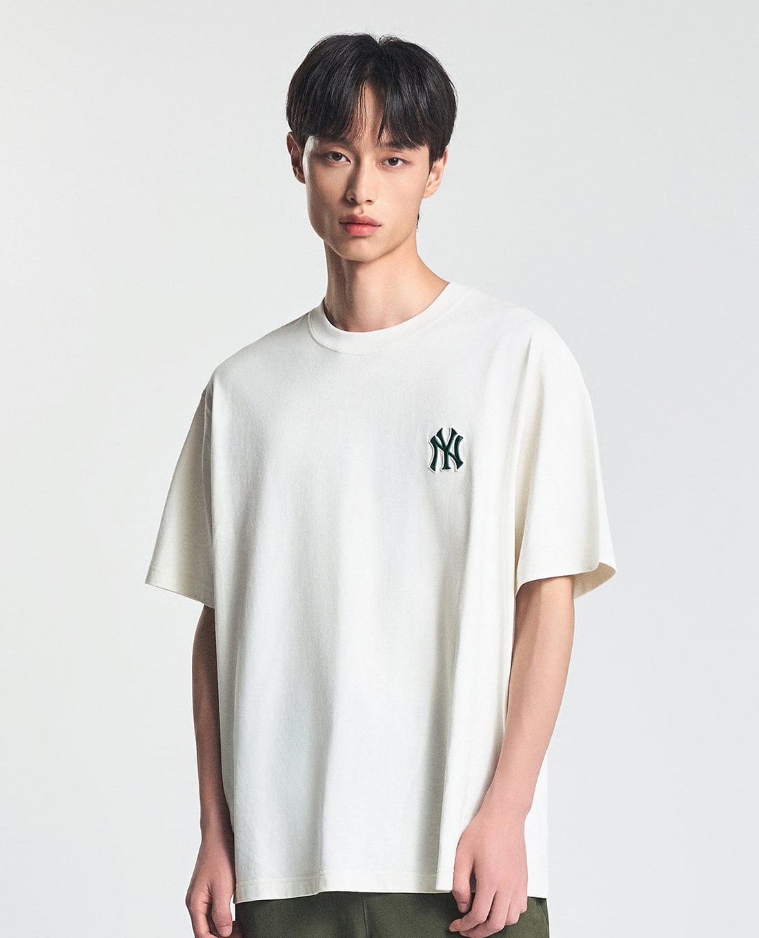 MLB - Áo thun unisex cổ tròn tay ngắn Varsity