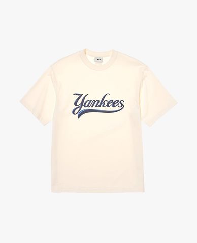  MLB - Áo thun unisex cổ tròn tay ngắn Varsity Cursive 