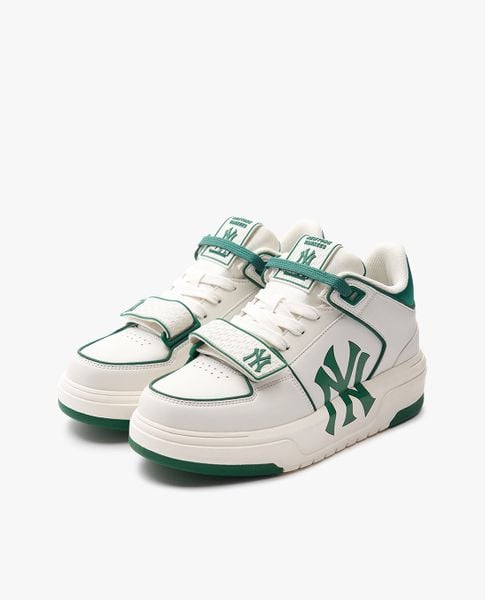 Quà sinh nhật cho nữ - Sneaker basic