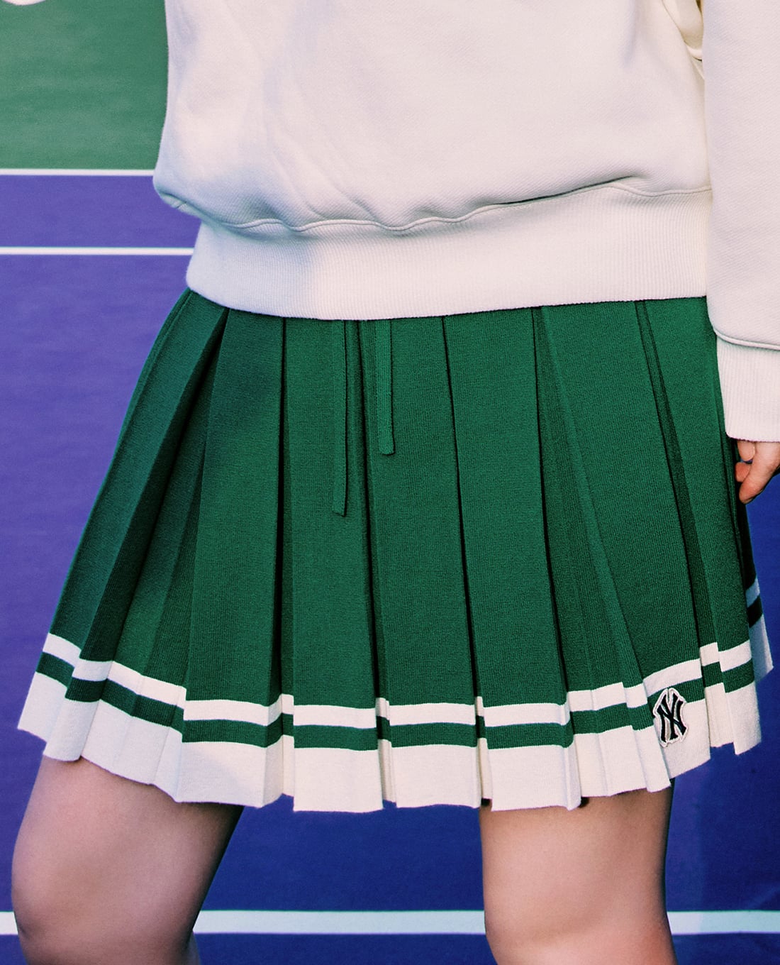 MLB - Chân váy xếp li mini Classic Sports Striped Knit Pleated