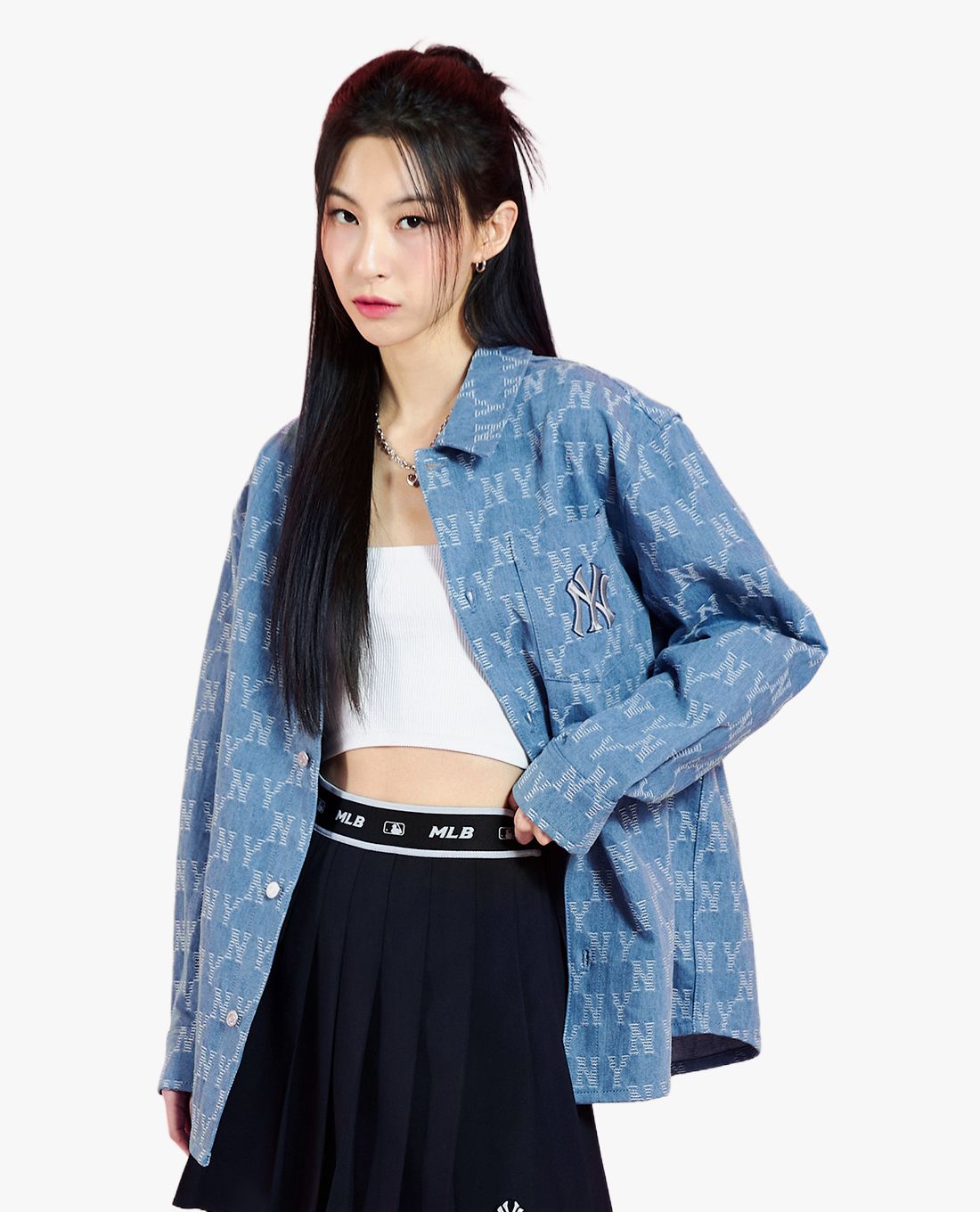 MLB Womens Cube Monogram Jacquard Denim Shirt New York Yankees ÁO ANORAVN #22 MLB Womens Cube Monogram Jacquard Denim Shirt New York Yankees ÁO ANORAVN