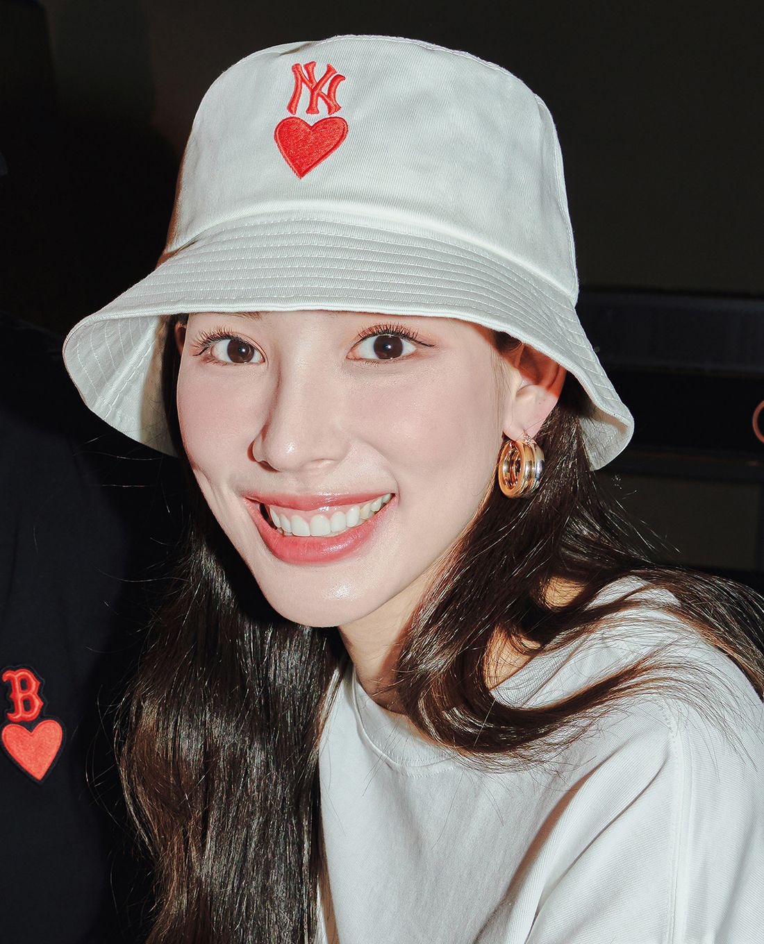 Mũ MLB Heart Ball Cap NY Yankees Red Black HN Group #48 Mũ MLB Heart Ball Cap NY Yankees Red Black HN Group