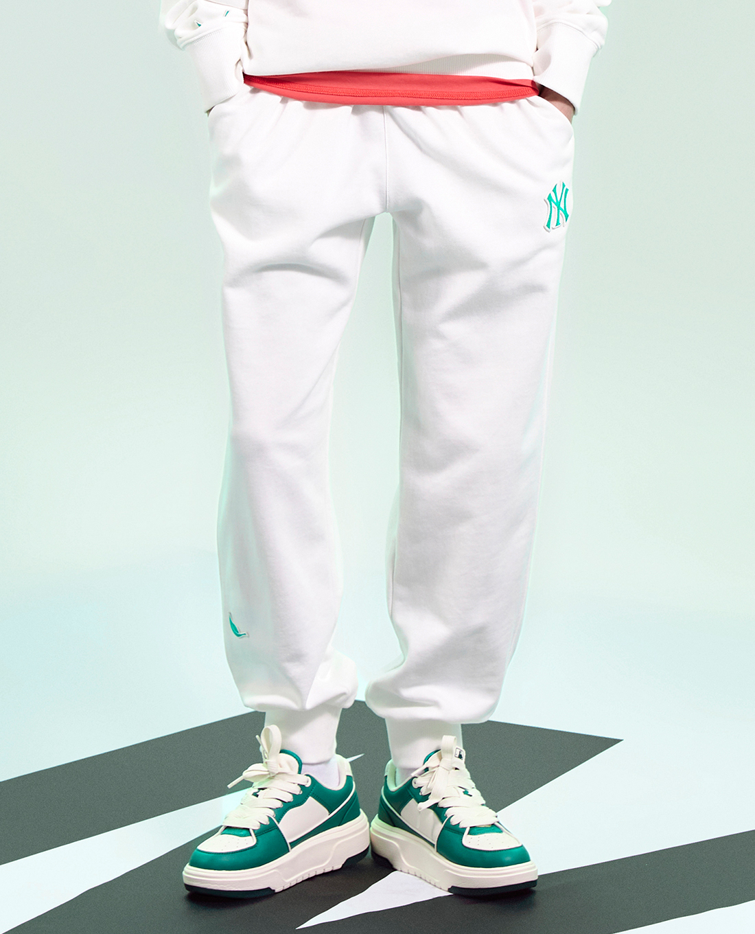 MLB - Quần jogger unisex lưng thun Medium Logo Organic